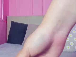 Spicy Emely's Live Sex Cam Show