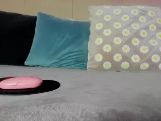 Spicy Emely's Live Sex Cam Show