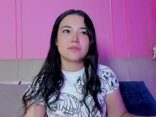 Spicy Emely's Live Sex Cam Show