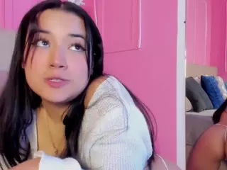 Spicy Emely's Live Sex Cam Show