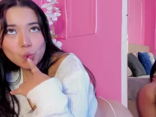 Spicy Emely's Live Sex Cam Show