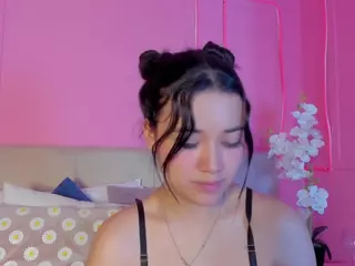 Spicy Emely's Live Sex Cam Show