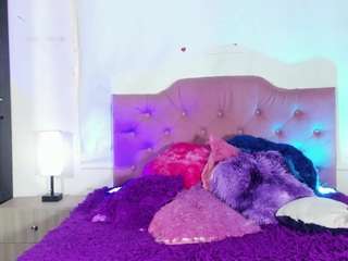 KittyQueen01 live webcam on Soda Cams