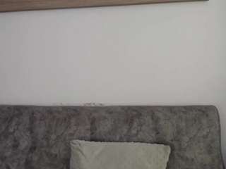 luc11m0r3 live cam profile