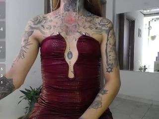 luc11m0r3 live webcam show