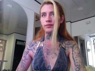 le modèle luc11m0r3 est en webcam porno dans un show sur le site camsoda, il possède les tags suivants: amateur,facial piercings,thong,tattoos,spank,orgasm,office,lingerie,handjob,green eyes,fingers,anal,feet,dildo,cum,cock-rating,body-massage,blowjob,bikini,bedroom