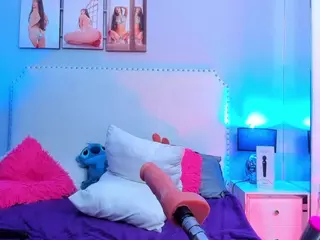 Miafyler's Live Sex Cam Show