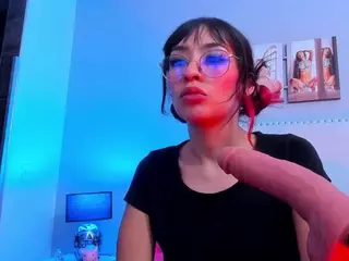 Miafyler's Live Sex Cam Show