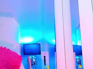 Miafyler's Live Sex Cam Show