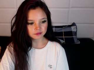 rachelsaenz live cam profile