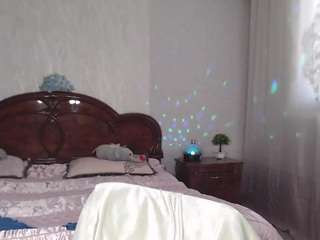 Lara live cam preview