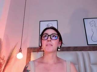 emilywatsonn webcam model