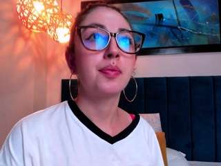 emilywatsonn webcam model