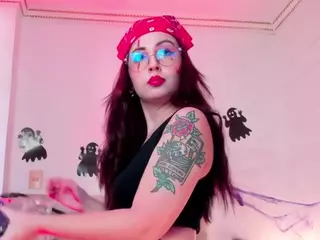 EmilyWatsonn's Live Sex Cam Show