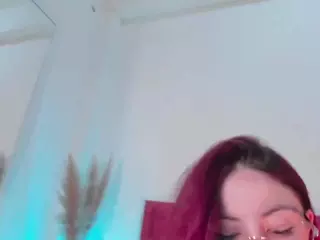 EmilyWatsonn's Live Sex Cam Show