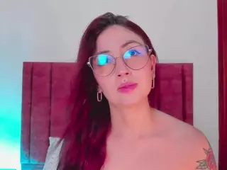 EmilyWatsonn's Live Sex Cam Show