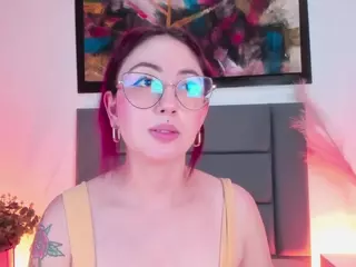 EmilyWatsonn's Live Sex Cam Show
