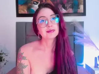 EmilyWatsonn's Live Sex Cam Show