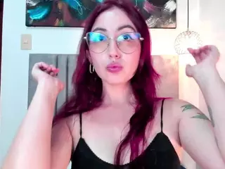 EmilyWatsonn's Live Sex Cam Show