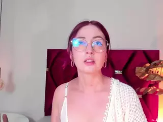 EmilyWatsonn's Live Sex Cam Show