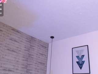 tinnahottie from CamSoda is Freechat