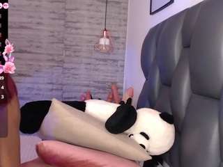 tinnahottie Live Webcam on CamSoda