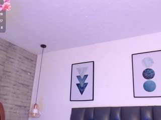 tinnahottie Live Webcam on CamSoda