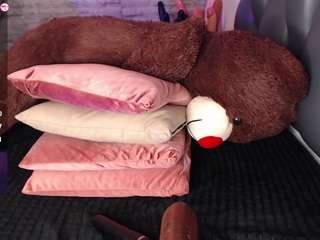 le modèle tinnahottie est en webcam porno dans un show sur le site camsoda, il possède les tags suivants: anal,no drinking,tattoos,strapon,spank,sex-toys,ride-torso,ass,no smoking,pussy,lush,fuck-machine,fingers,dildo,brown-eyes,black-hair,bedroom,asshole,big-ass,big-tits