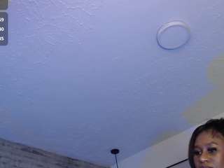 TinnaGoddess live webcam show
