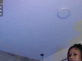 TinnaGoddess live webcam show