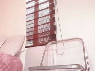 a-vanellopecute's CamSoda show and profile