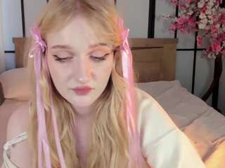 elliejay1's Cam show and profile