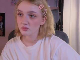 elliejay1 Live Webcam on CamSoda