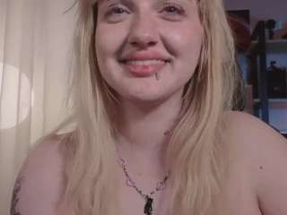 ELLIE live webcam show