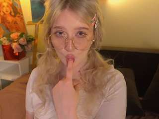 Elliejay1's cam show statistics and live stream