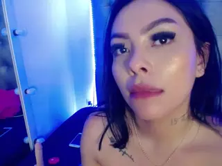 Emmaa-Parker's Live Sex Cam Show