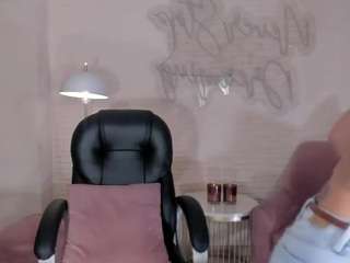 alessaromero Live Webcam on CamSoda