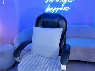 alessaromero Live Webcam on CamSoda