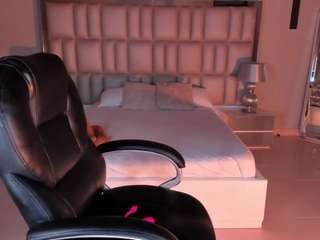 alessaromero Live Webcam on CamSoda