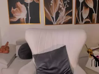 IvannaRussell's Live Sex Cam Show