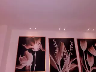 IvannaRussell's Live Sex Cam Show