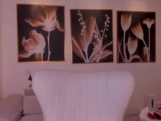 IvannaRussell's Live Sex Cam Show