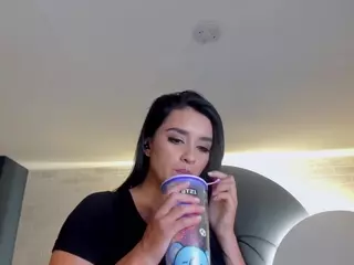 IvannaRussell's Live Sex Cam Show