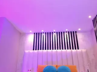 IvannaRussell's Live Sex Cam Show