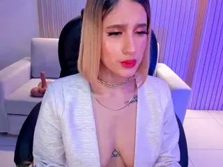 Pauline Rousse's Live Sex Cam Show