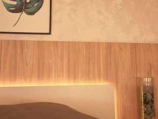 Live webcam model sharon-montana on Soda Cams