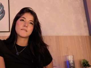 Live webcam model sharon-montana on Soda Cams