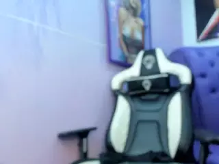 emily-johnson18's Live Sex Cam Show