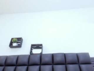 sabrina-med Live Webcam on CamSoda