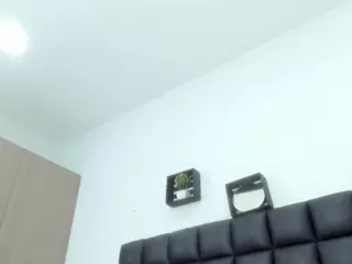 SABRINA-MED's Live Sex Cam Show